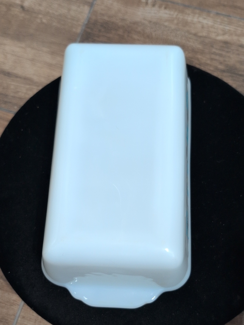 Mid-Century White Milk Glass Loaf Dish with Teal & Gray Atomic Motif - Picture 4 of 4